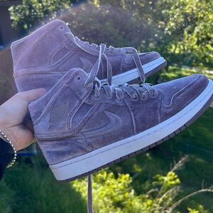 Women’s Air Jordan 1 Mid 'Purple velvet